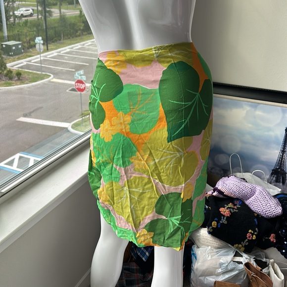 KATE SPADE SWIM WRAP COVERUP SKIRT SIZE OS MSRP $135.00 NWT - Picture 3 of 7